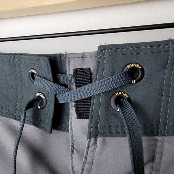 Hurley Men’s Phantom Gray Blue Green Overspray 20” Board Shorts Size 30 - Picture 14 of 15